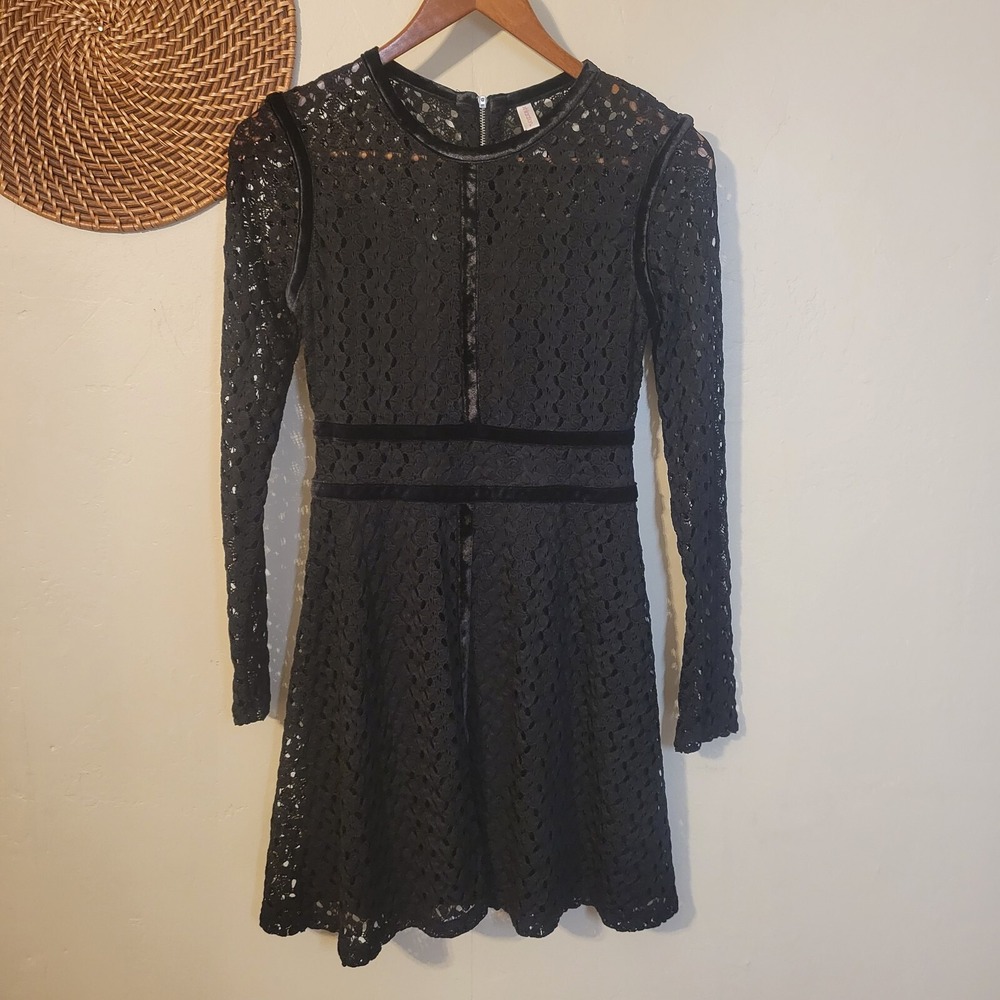Xhilaration Black Lace Long Sleeve Fit & Flare Mini Dress Velvet Trim XS